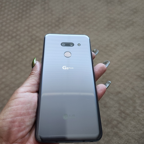LG G8THIN Q - Picture 3 of 4